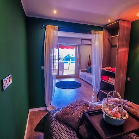 The Paradise Monac'home Parking *